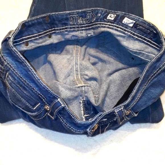 Miss Me Bootcut Jeans. Women's Size: Waist 30x34 Inseam. - Picture 10 of 11